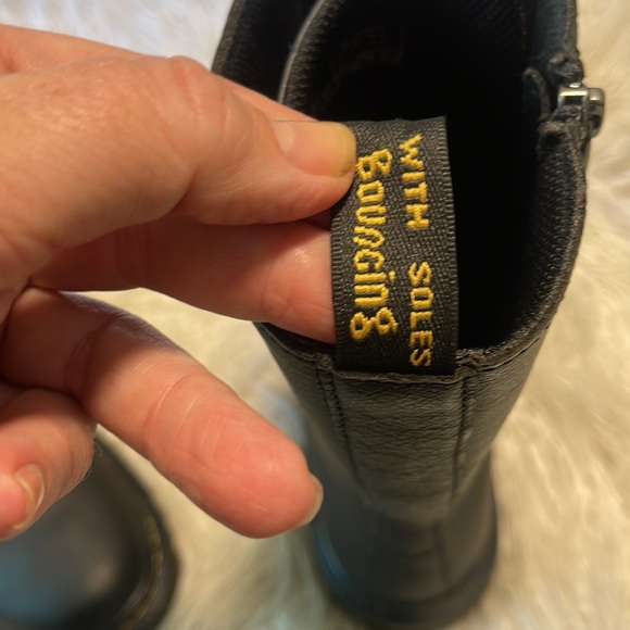 DOC MARTENS - Picture 4 of 5